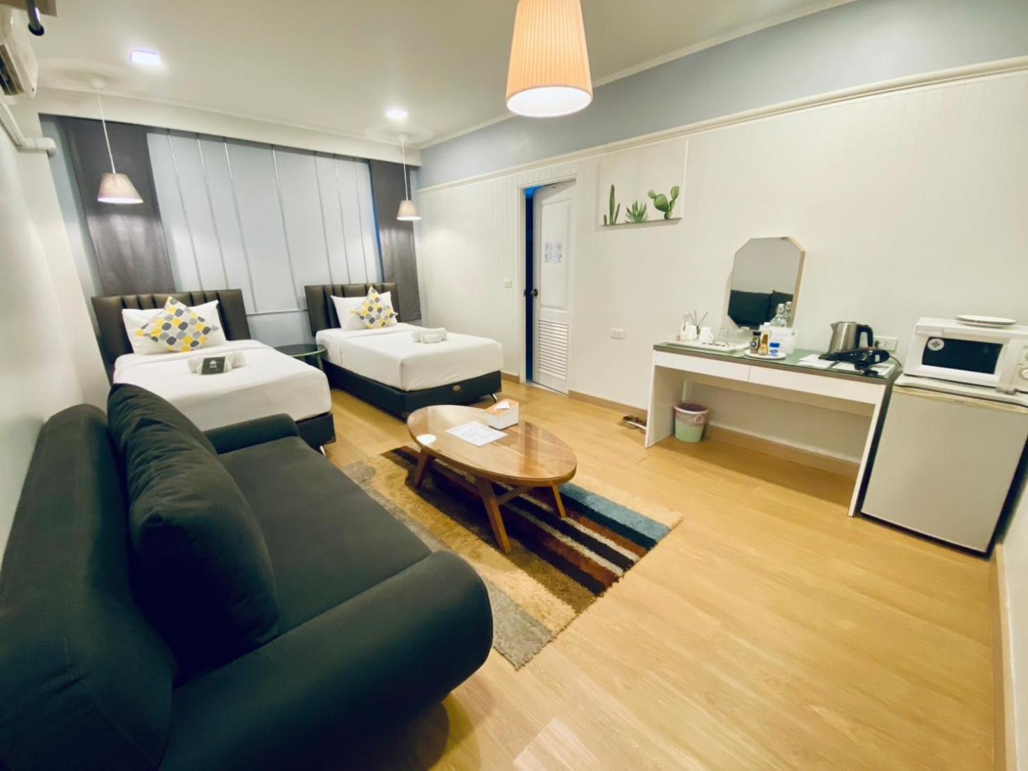 ลา ริว่า บูติคโฮเต็ล Hotel กำแพงเพชร ภายนอก รูปภาพ