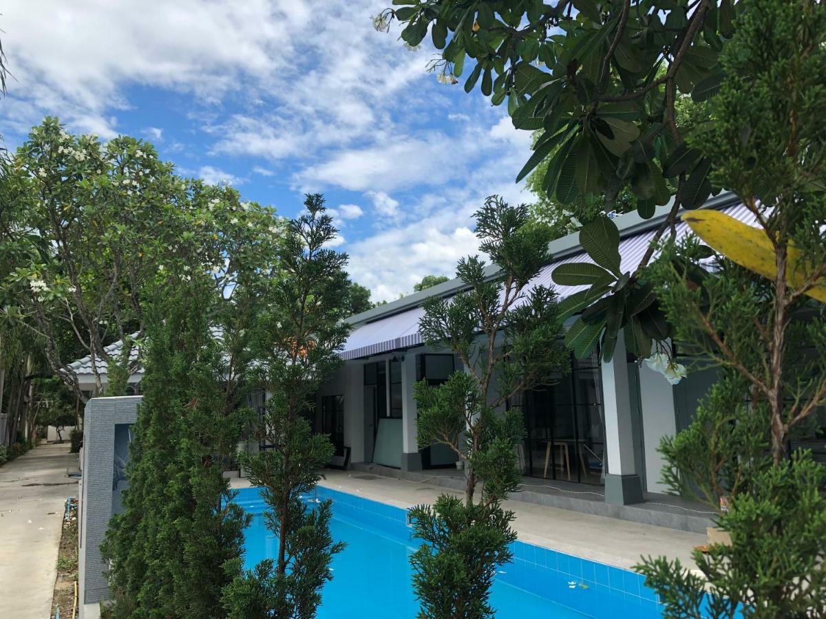 ลา ริว่า บูติคโฮเต็ล Hotel กำแพงเพชร ภายนอก รูปภาพ